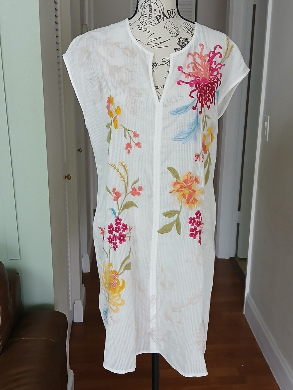 Johnny Was White Floral Embroidered Cover Up